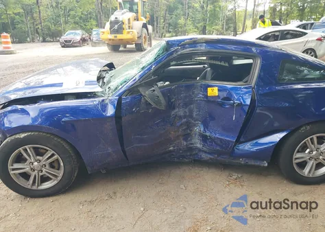 2013 Ford Mustang V6 из США, поврежденный, VIN 1ZVBP8AM2D5258885